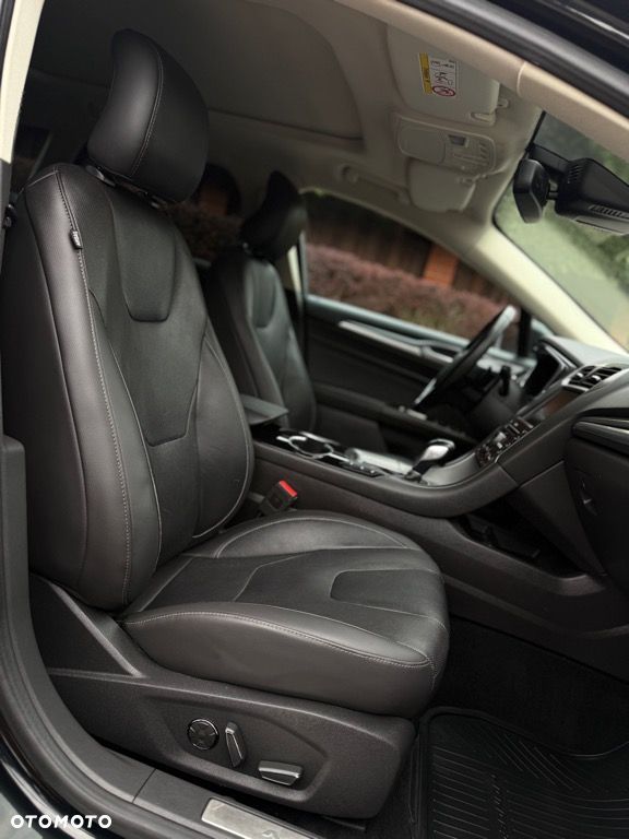 Ford Mondeo 2.0 TDCi ST-Line PowerShift - 36