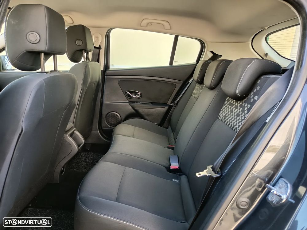 Renault Mégane 1.5 dCi Dynamique - 28