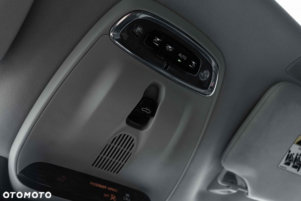Volvo XC 90 T6 AWD Momentum - 37