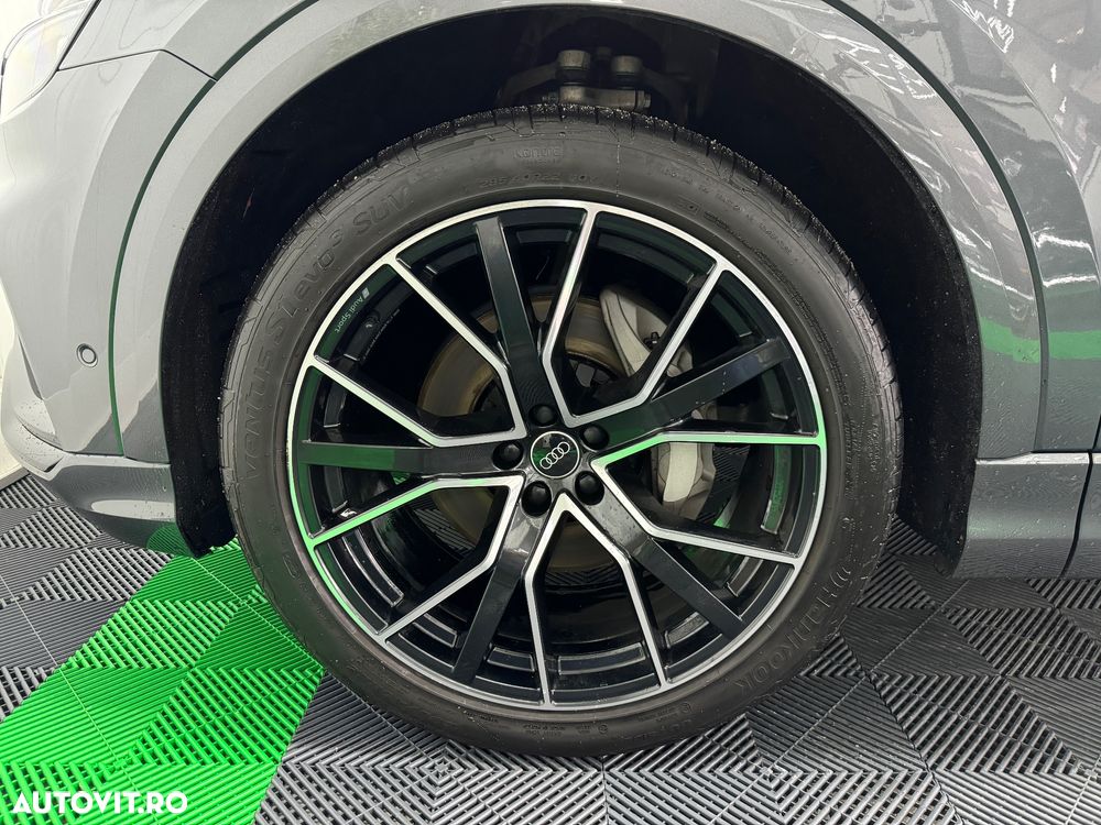 Audi Q8 55 TFSI quattro Tiptronic MHEV - 10