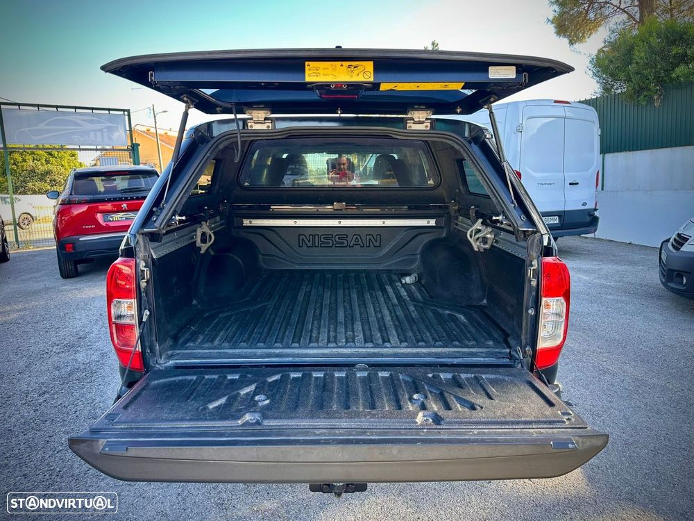 Nissan Navara 2.3 dCi CD 4WD N-Guard Auto - 23