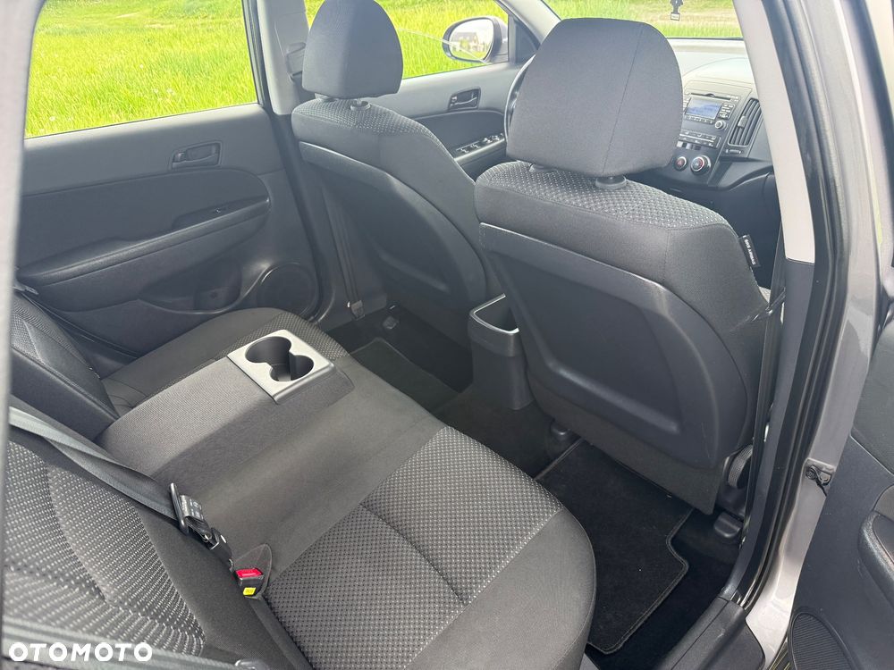 Hyundai i30 1.4 Edition Plus - 10