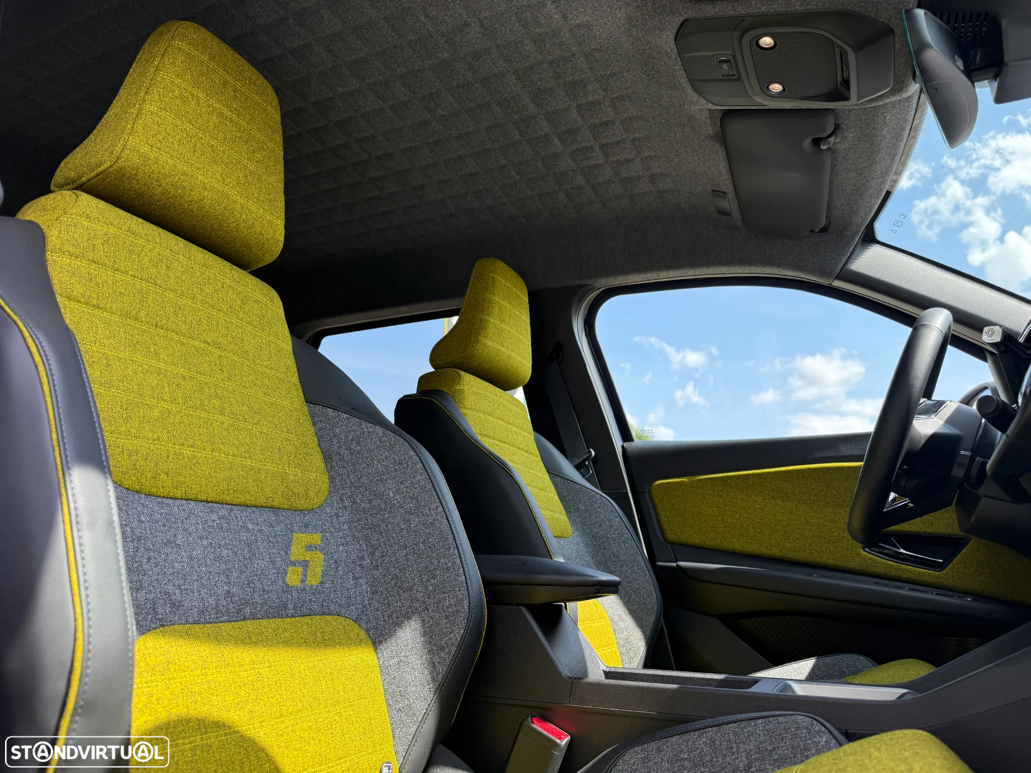 Renault 5 E-Tech 52 kWh Iconic Cinq Autonomia Conforto - 14