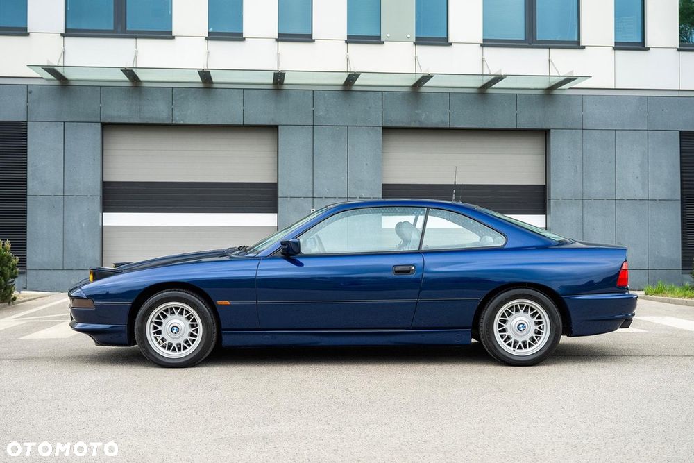 BMW Seria 8 - 12