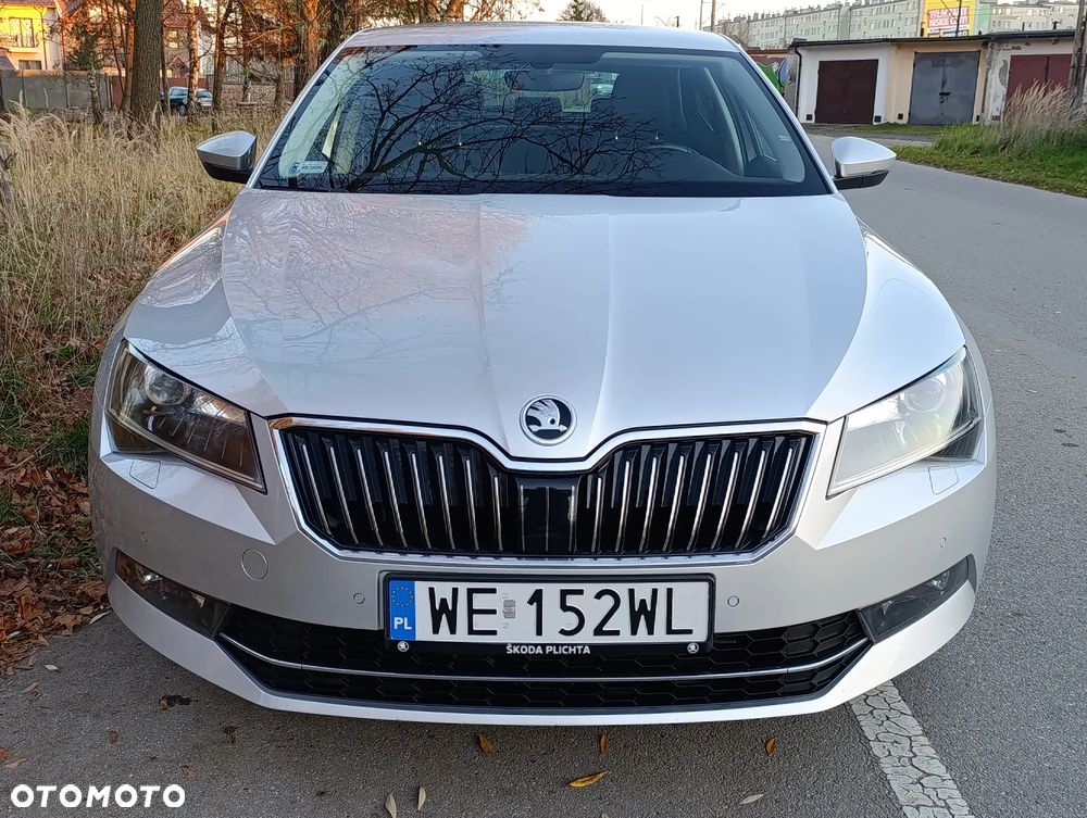 Skoda Superb 2.0 TDI Ambition - 23