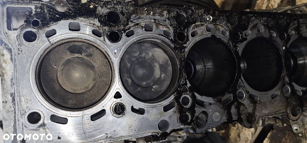 SILNIK DÓŁ BMW X6 F16 N57D30A 3.0 258 - 4