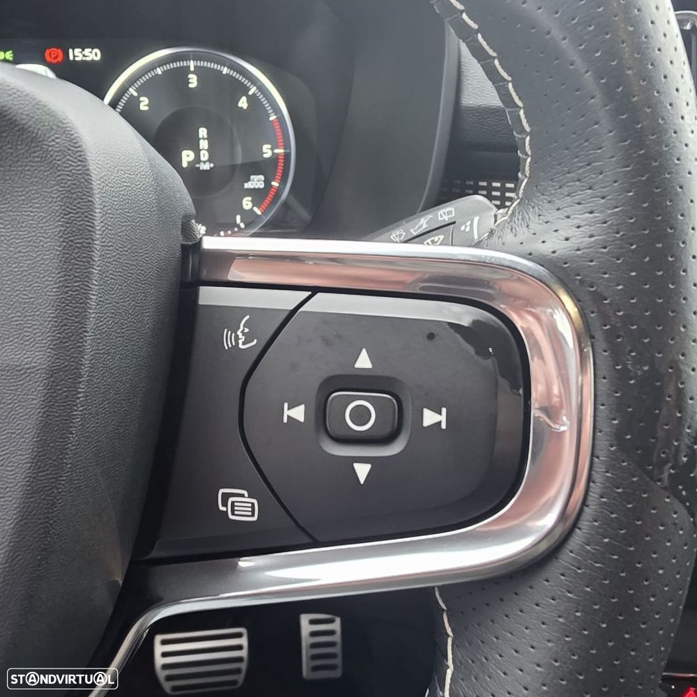 Volvo XC 40 2.0 D3 R-Design Geartronic - 21