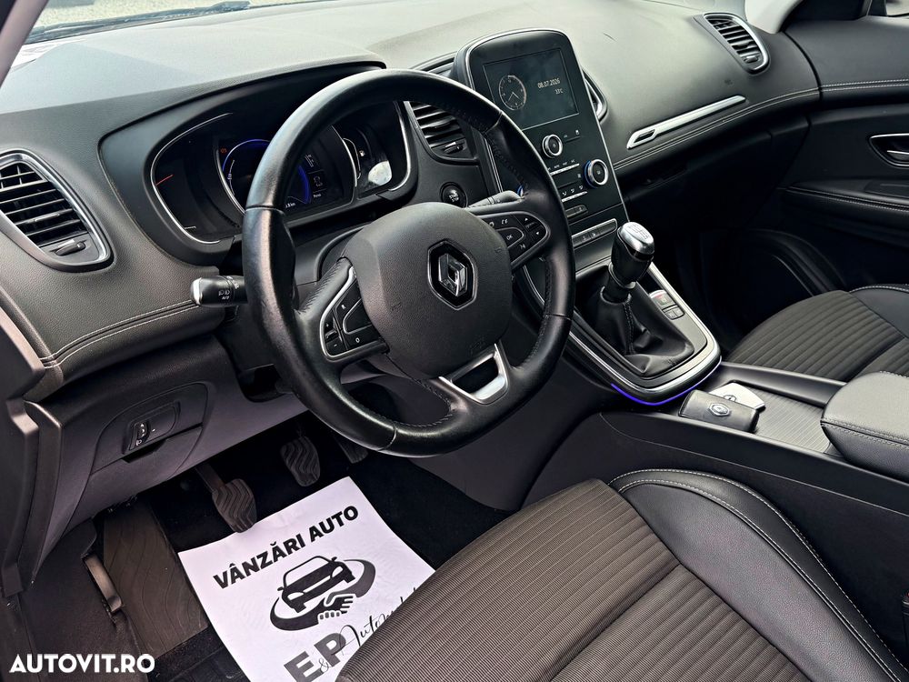 Renault Grand Scenic - 20