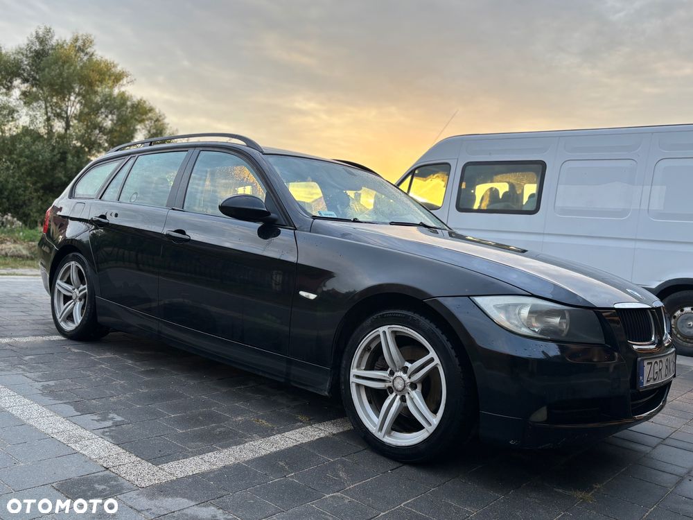 BMW Seria 3 318d DPF - 6