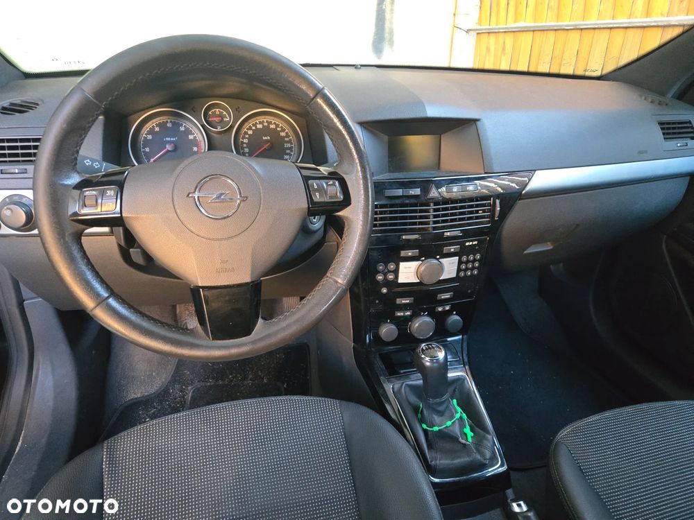 Opel Astra - 24