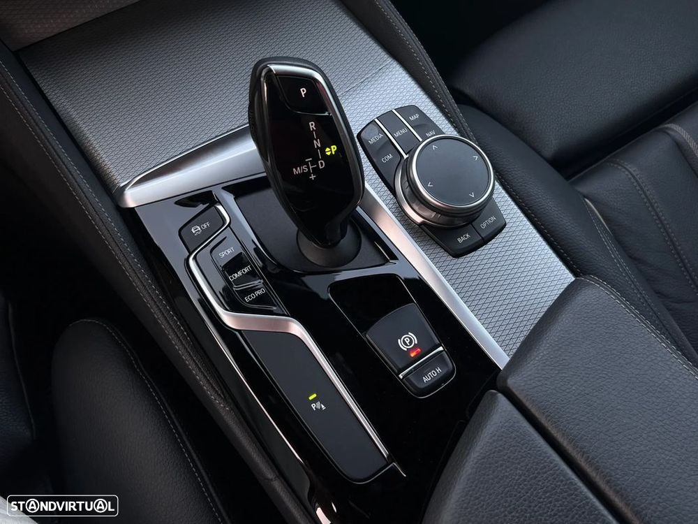 BMW 520 d Pack M Auto - 24