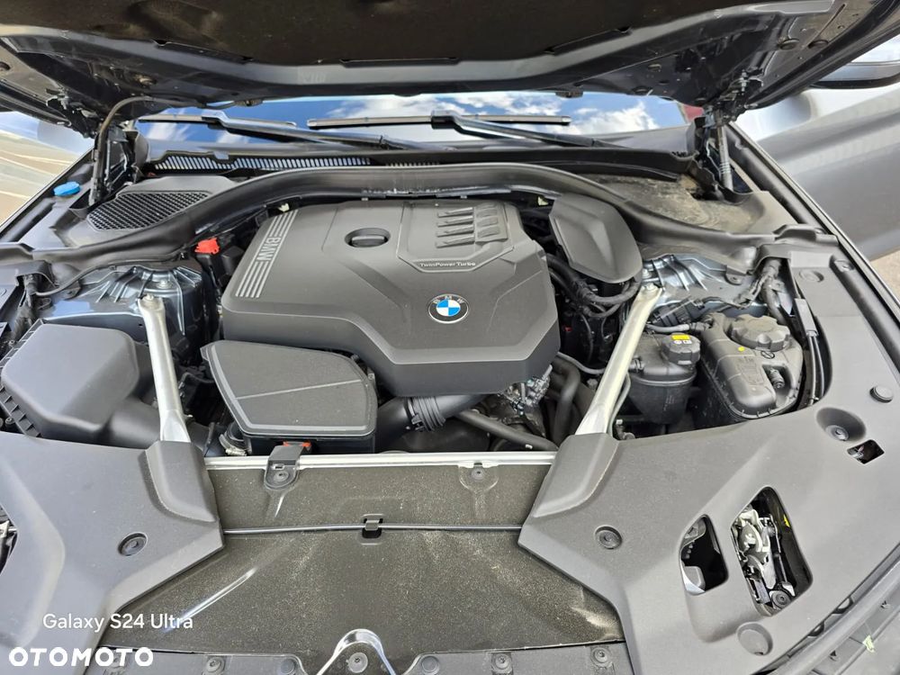 BMW Seria 5 530i xDrive Luxury Line sport - 31