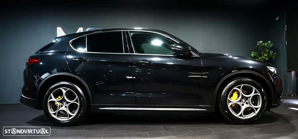 Alfa Romeo Stelvio 2.2 D Sprint AT8 - 8