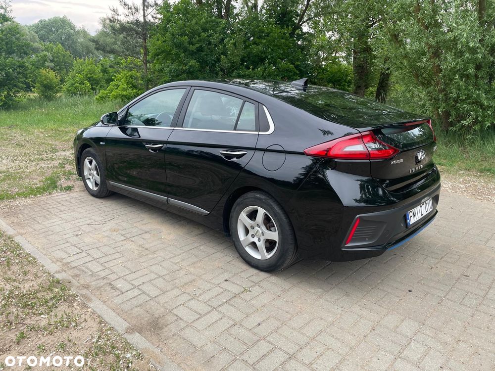 Hyundai IONIQ Hybrid Premium - 7