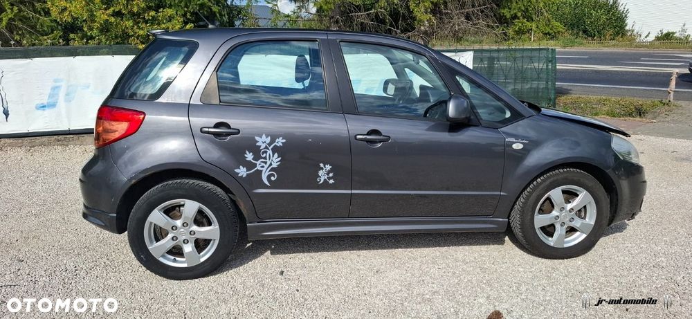 Suzuki SX4 - 10