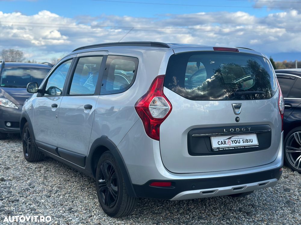 Dacia Lodgy TCe 115 Stepway - 3