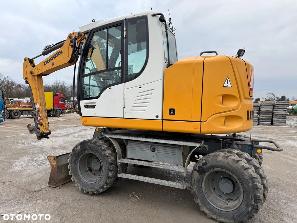 Liebherr A 910 Compact 2015 r. - 3