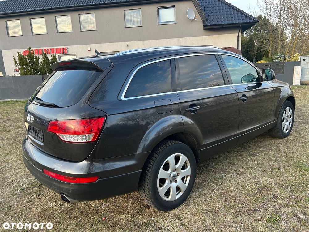 Audi Q7 - 9