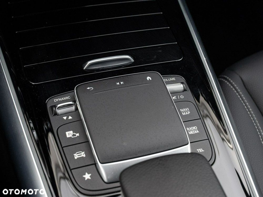 Mercedes-Benz EQA 250 66.5kWh Progressive - 17