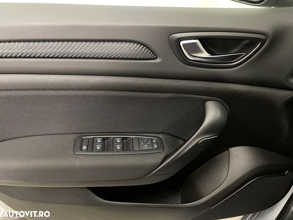 Renault Megane TCe 140 GPF Equilibre - 19