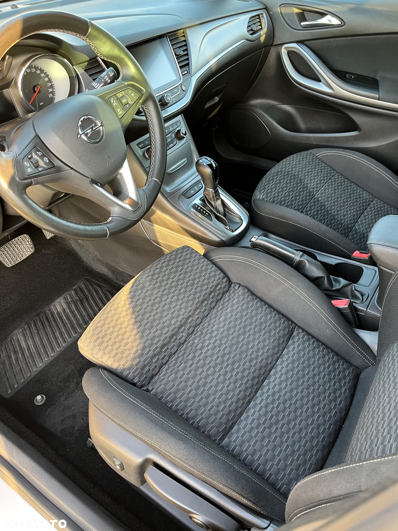 Opel Astra 1.6 D (CDTI) Automatik Sports Tourer Edition - 24