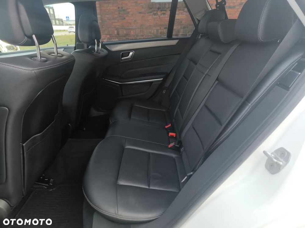 Mercedes-Benz Klasa E 250 BlueTEC 9G-TRONIC Edition - 25