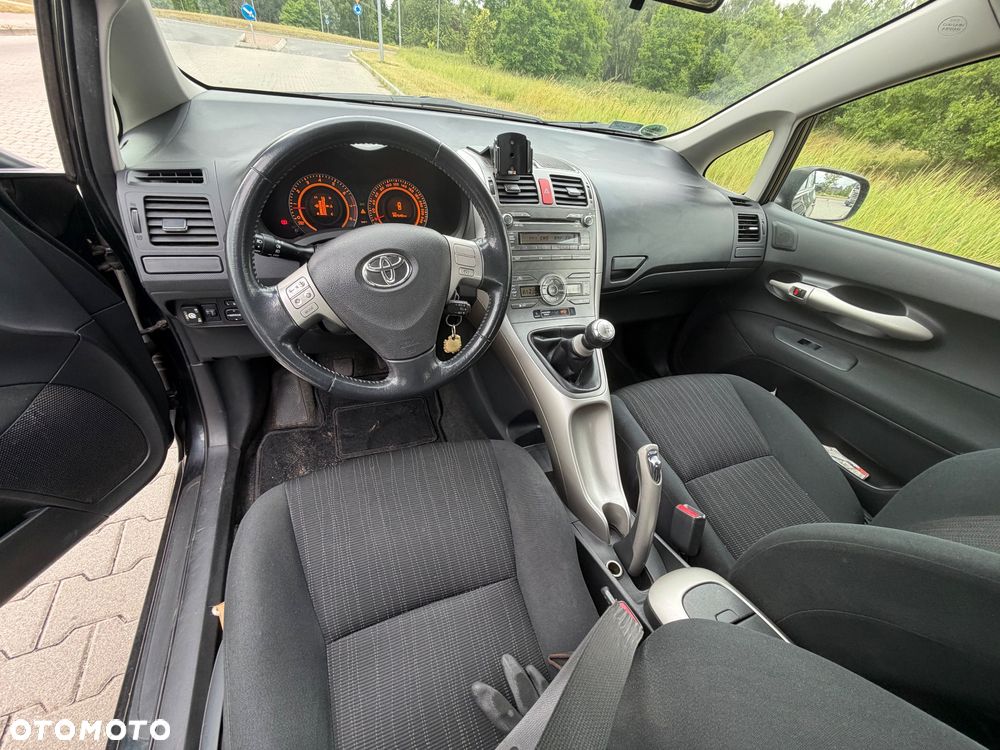 Toyota Auris - 8