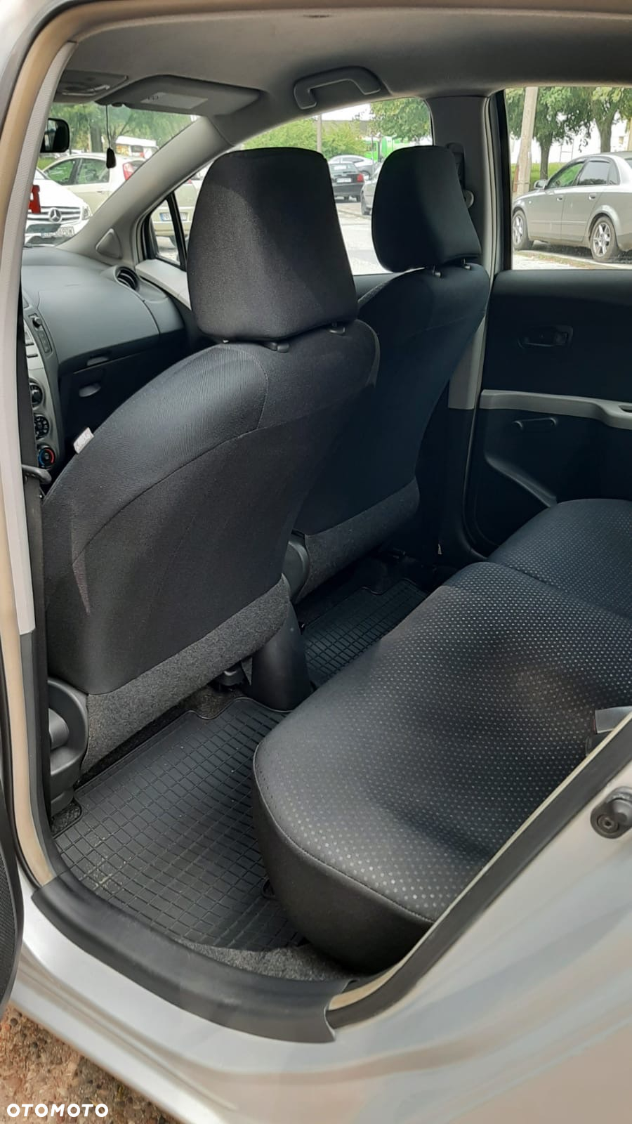 Toyota Yaris 1.33 2010 - 17