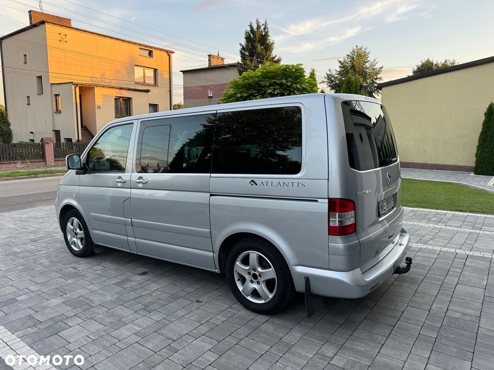 Volkswagen Multivan - 5