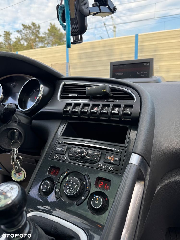 Peugeot 3008 2.0 HDi Allure - 15