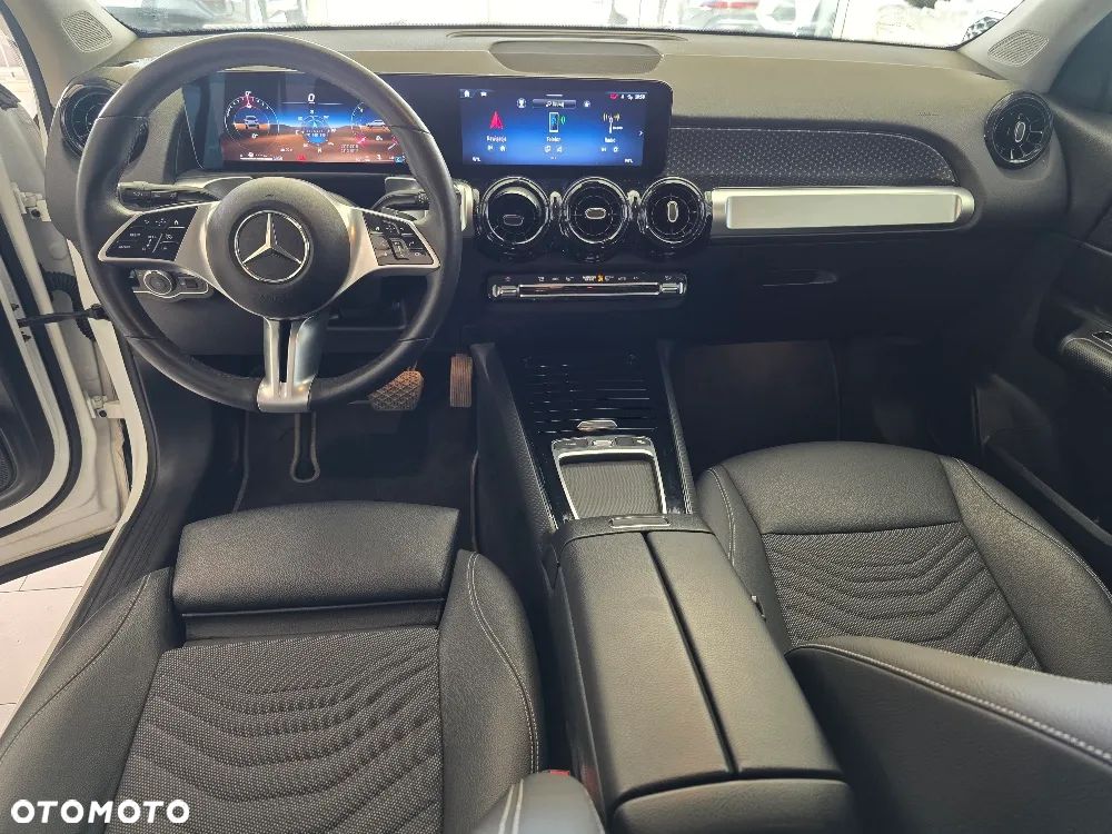 Mercedes-Benz GLB 200 d 4-Matic 8G-DCT - 3