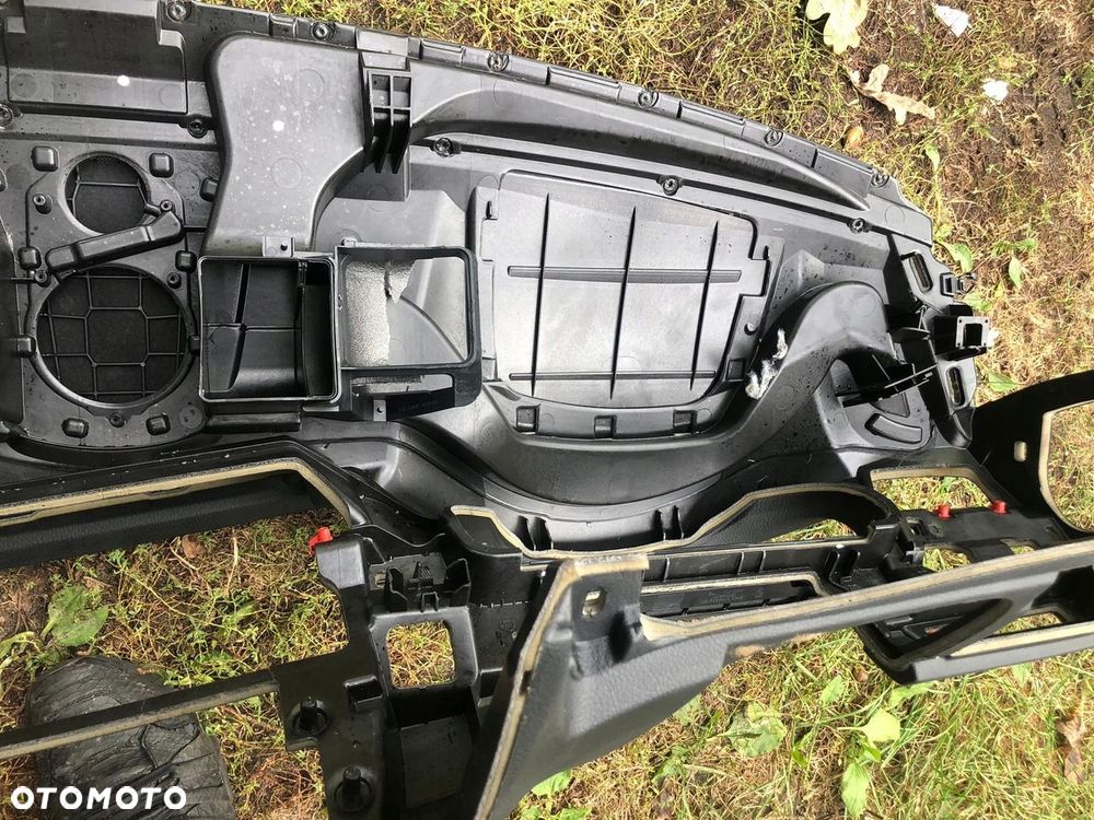 BMW 5 F10 F11 DESKA KONSOLA CZARNA IGŁA HEADUP - 4