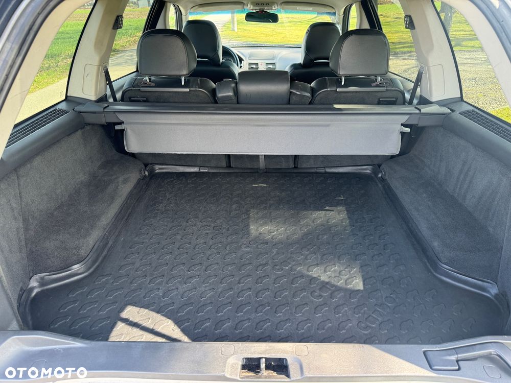 Volvo XC 90 D5 Comfort - 22