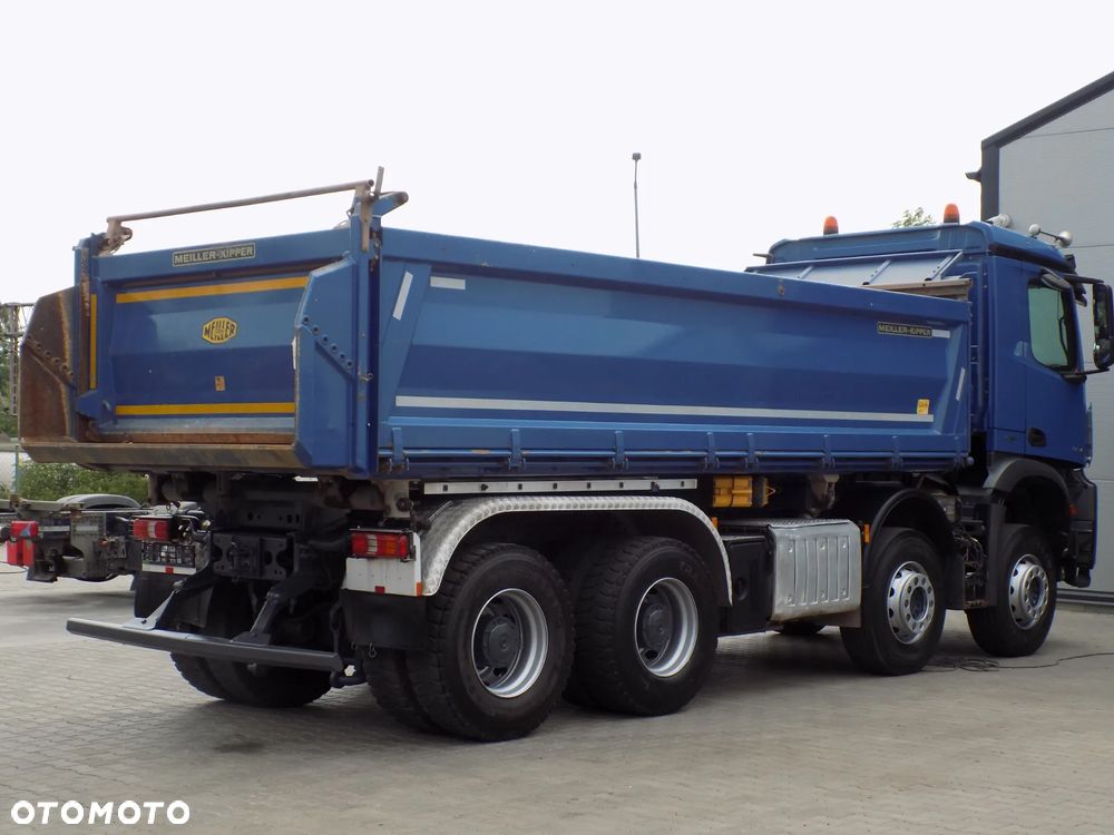Mercedes-Benz 3246 AROCS 8X4 BORTMATIC - 2
