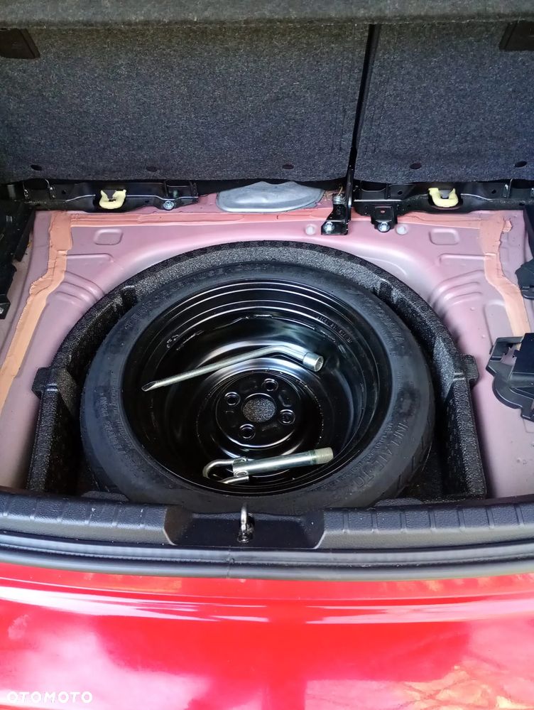 Toyota Yaris - 11