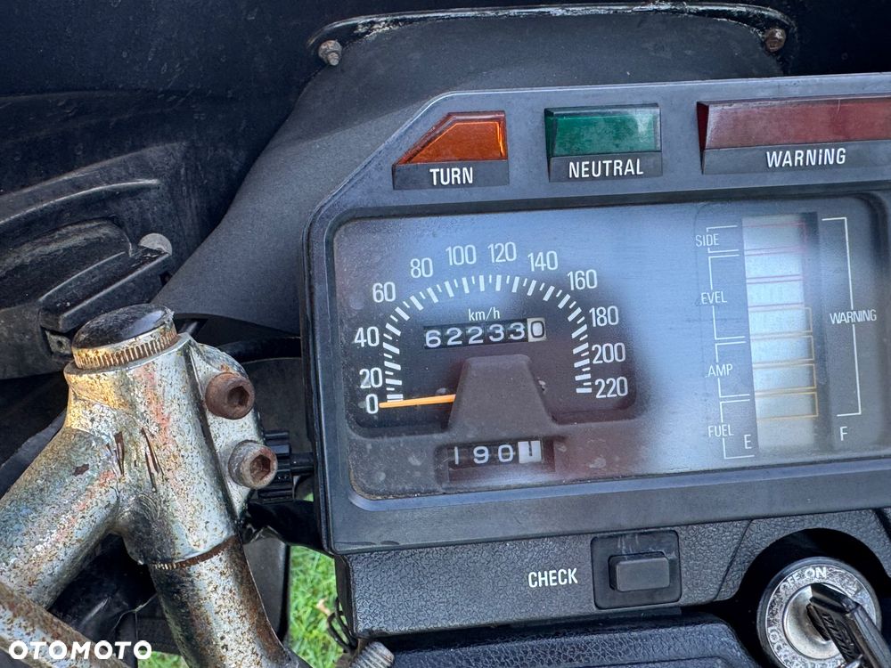 Yamaha XJ - 17