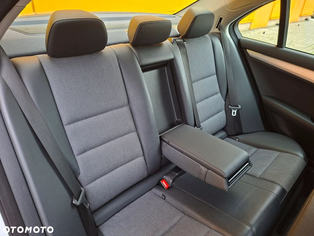 Mercedes-Benz Klasa C 180 Kompressor Avantgarde - 18