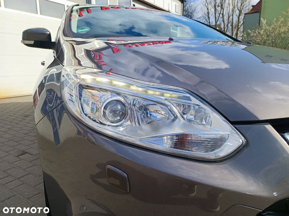 Ford Focus 1.6 EcoBoost Titanium - 12