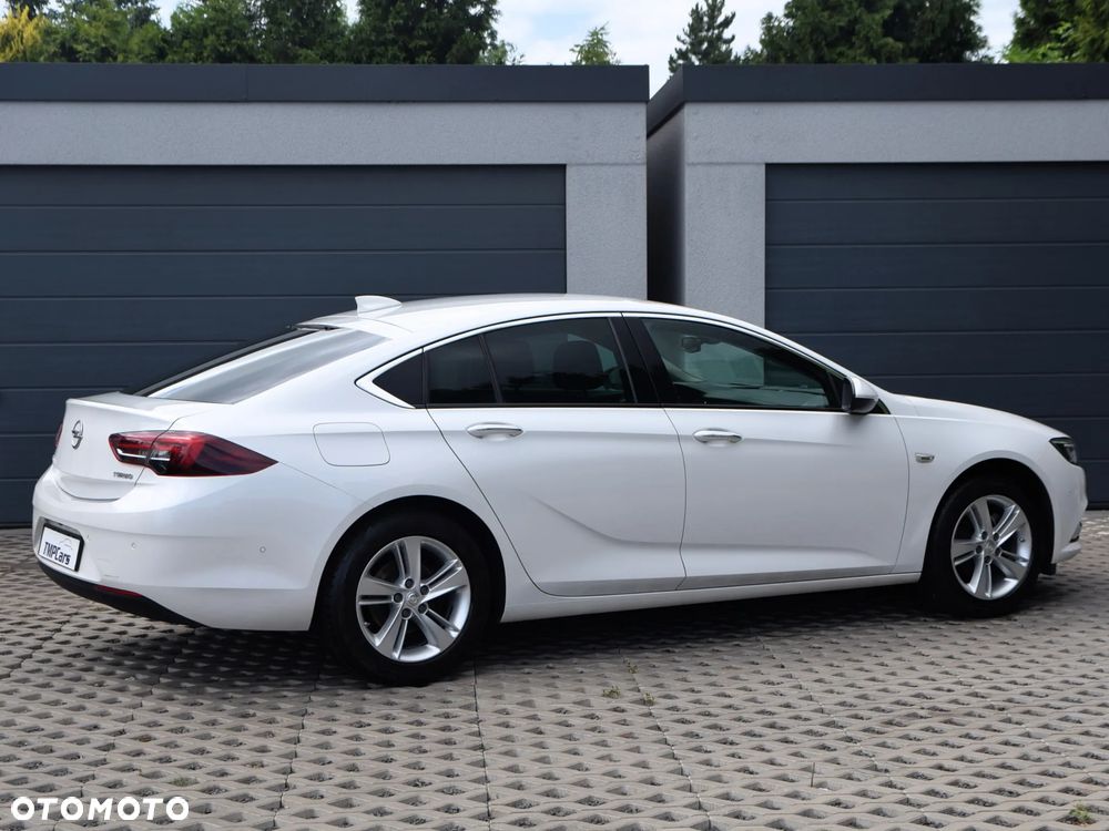 Opel Insignia 1.5 T Elite S&S - 32