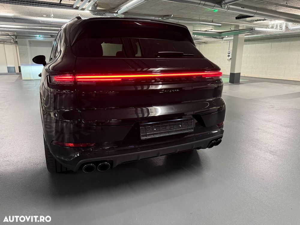 Porsche Cayenne Black Edition - 12