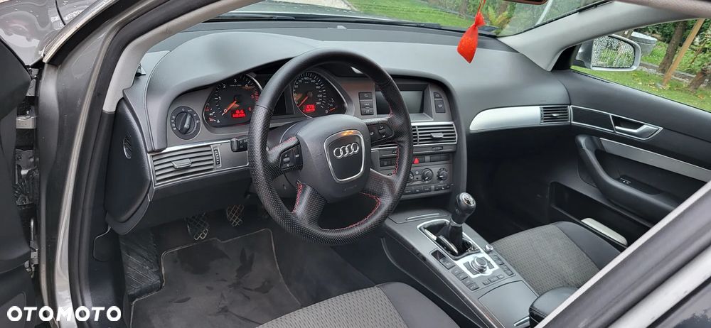 Audi A6 - 8