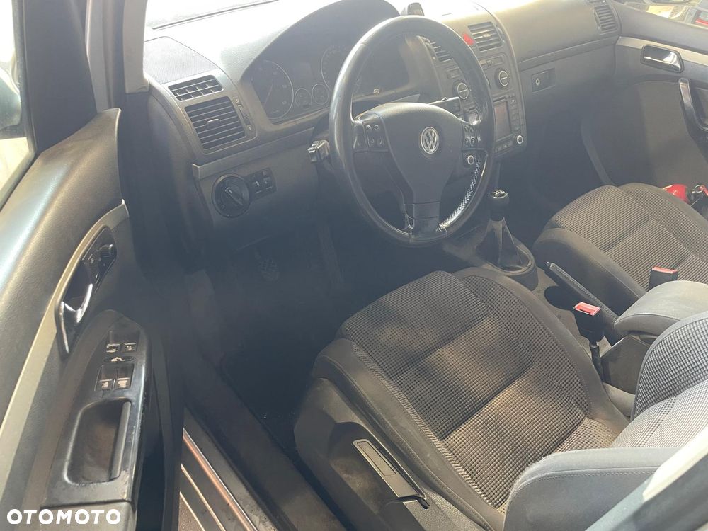 Volkswagen Touran NA CZĘŚCI!!! Kolor: LA7W - 5