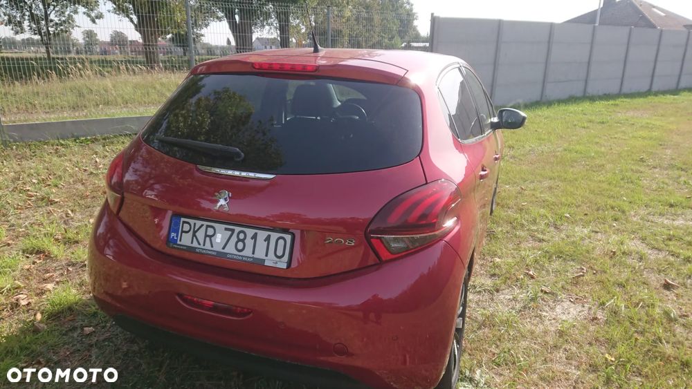 Peugeot 208 - 23