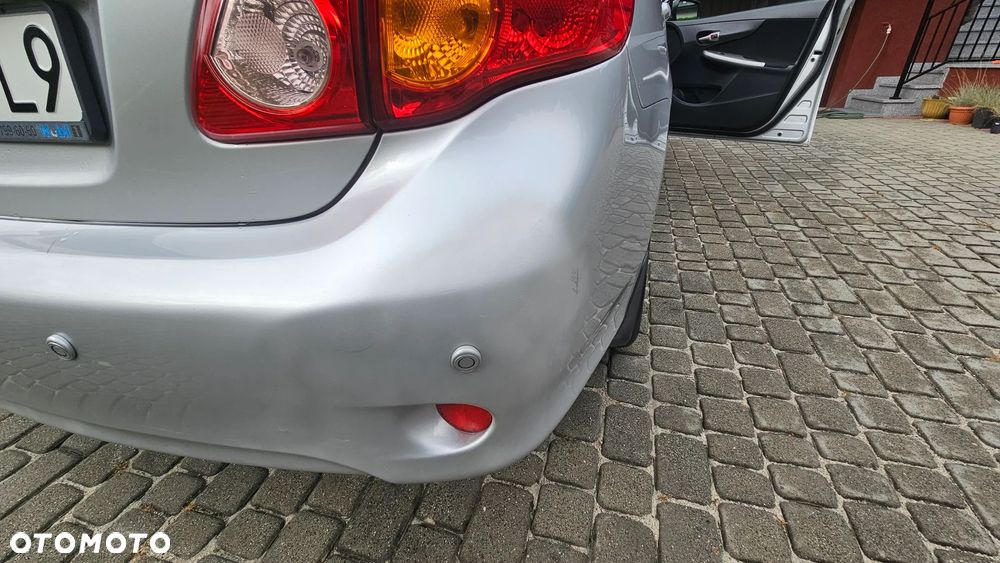 Toyota Corolla - 15