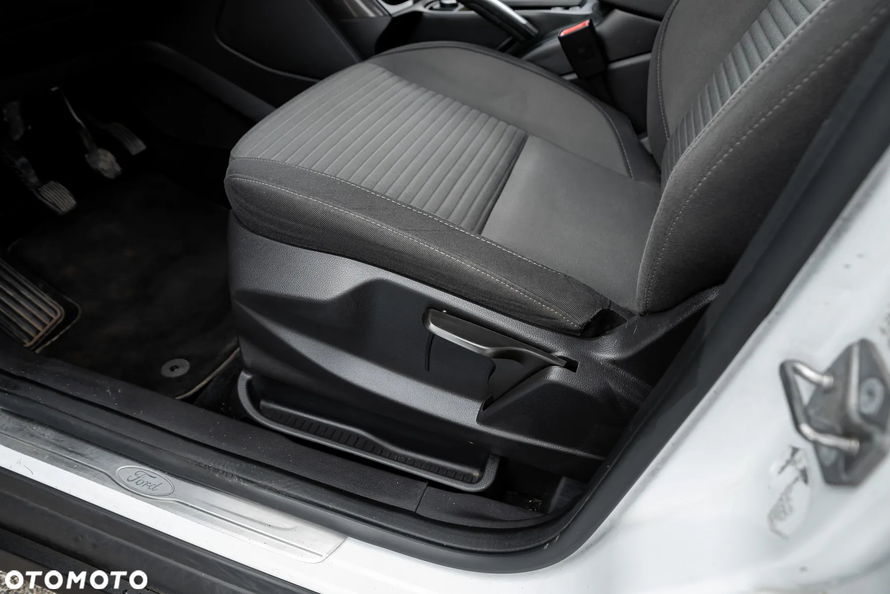 Ford C-MAX - 21