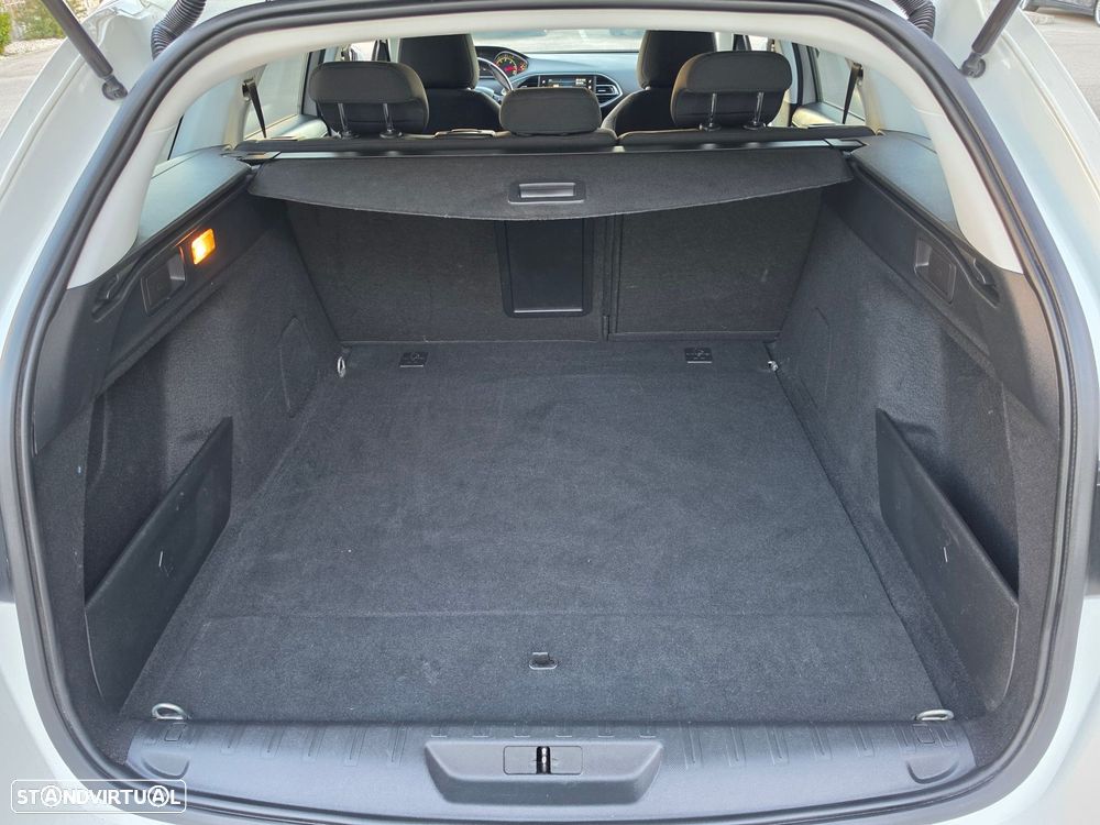 Peugeot 308 SW 1.5 BlueHDi Style - 35