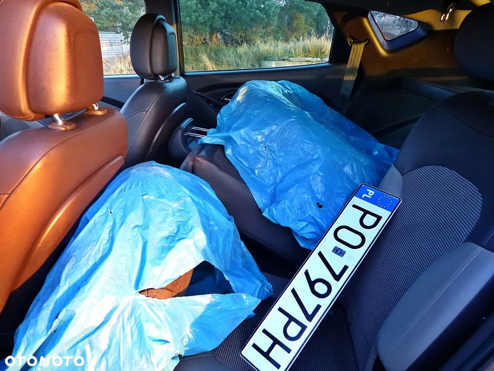 Hyundai ix35 2.0 4WD Premium - 23