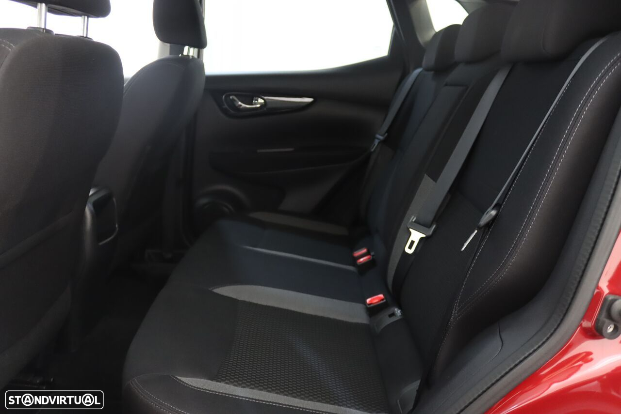 Nissan Qashqai 1.5 dCi N-Style DCT - 9