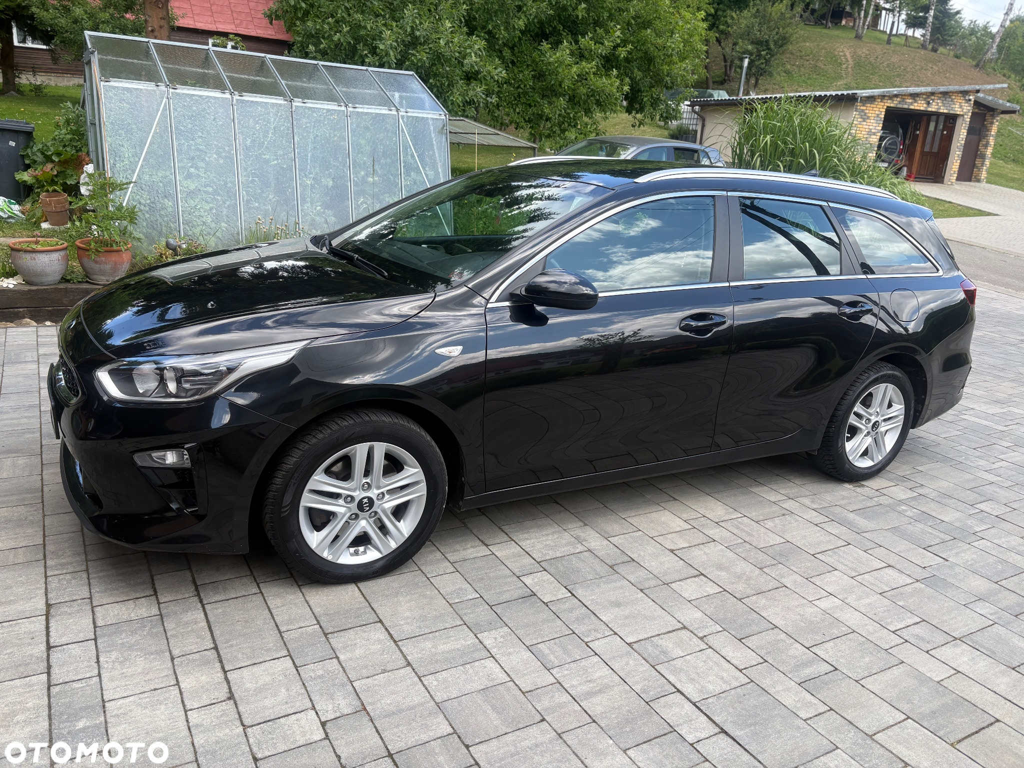 Kia Ceed - 9