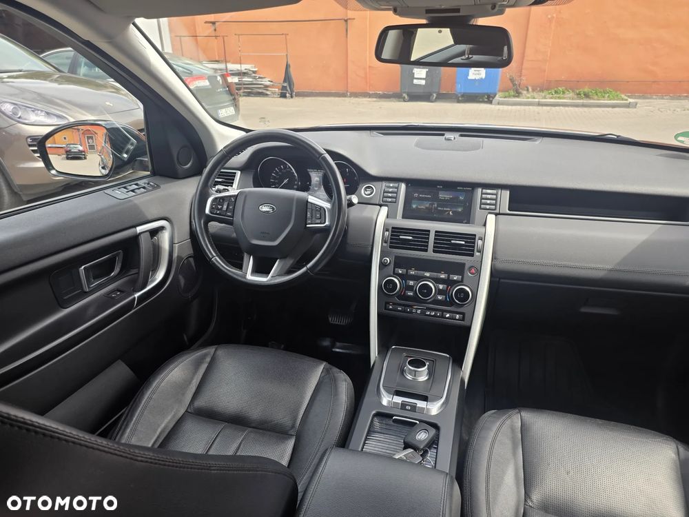 Land Rover Discovery Sport - 25